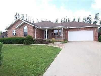 1st image of 1040 Circle Dr