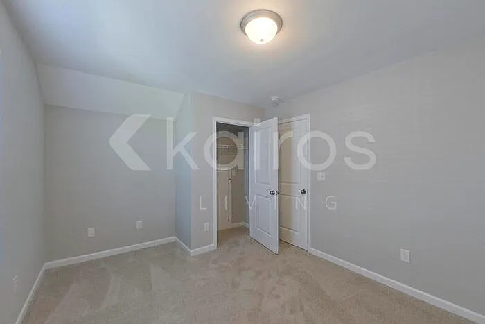 7161 Foggy River Dr — Photo 15