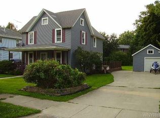 17 Bank St, Westfield, NY 14787