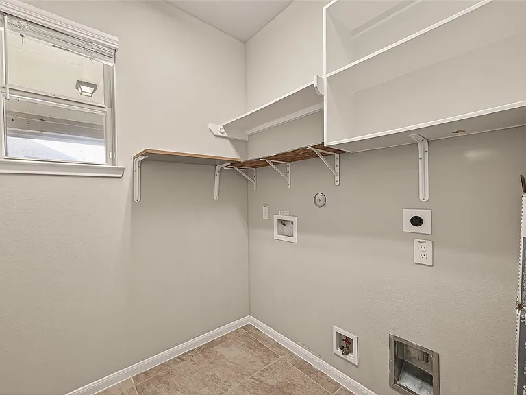 20427 Alpine Meadow Pl — Photo 21