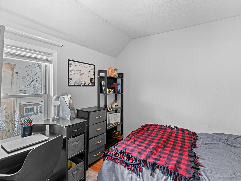 1706 5th St NE #2 — Photo 10