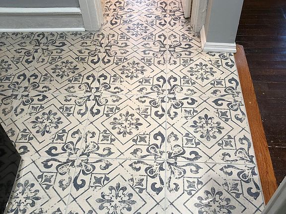 Kitchen/bathroom floor