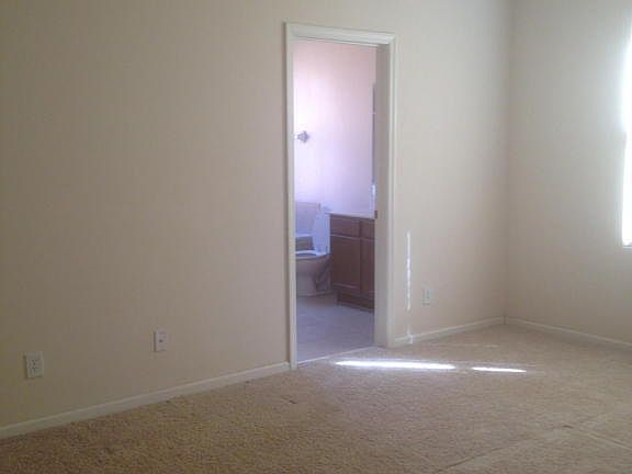 4th image of 2813 Glenridge Cir