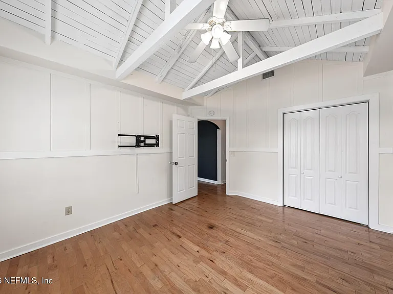 2813 Princeton Ave — Photo 15