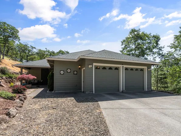 314 Tomahawk Rd, Jacksonville, OR 97530