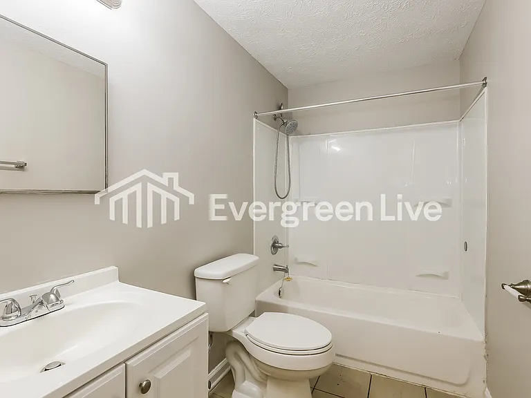 1401 Wolf Cir — Photo 8