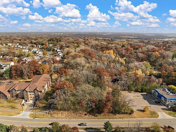 3rd image of Cahill Ave