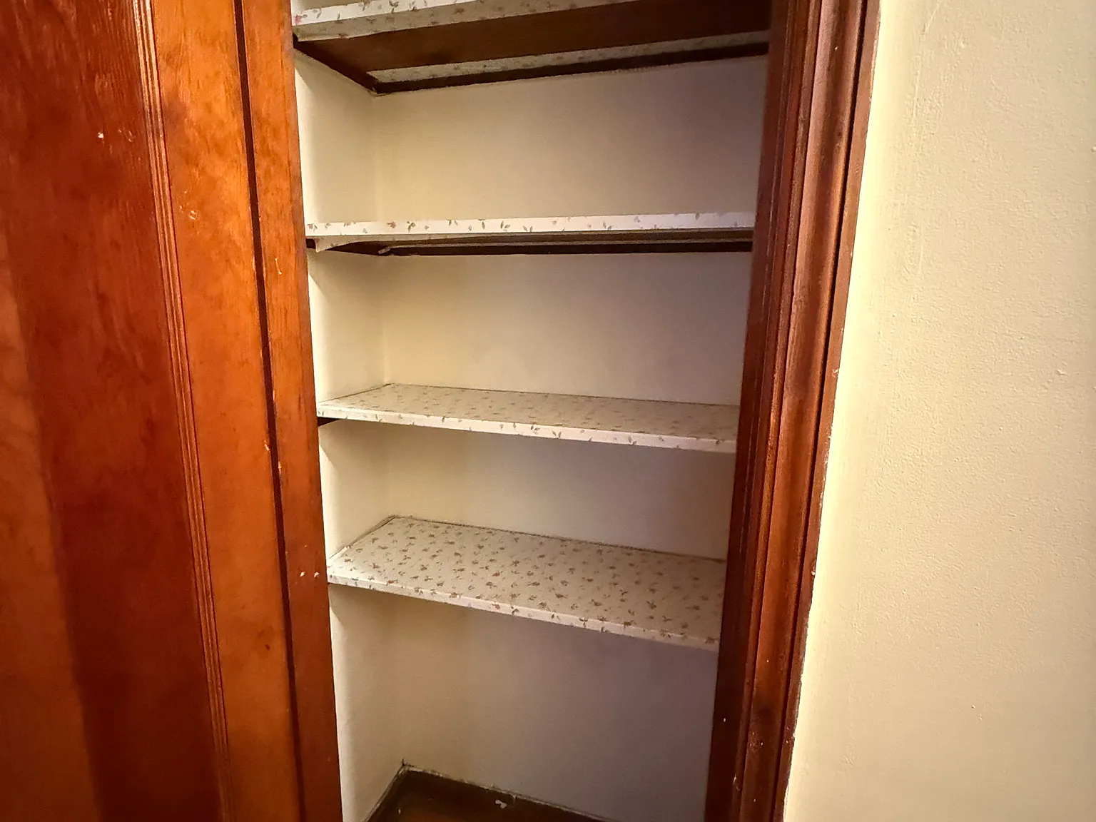 878 Lafayette Ave — Photo 3