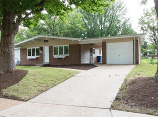 1440 Nashua Dr, Florissant, MO 63033
