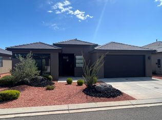 1057 W Jonathon Dr, Washington, UT 84780