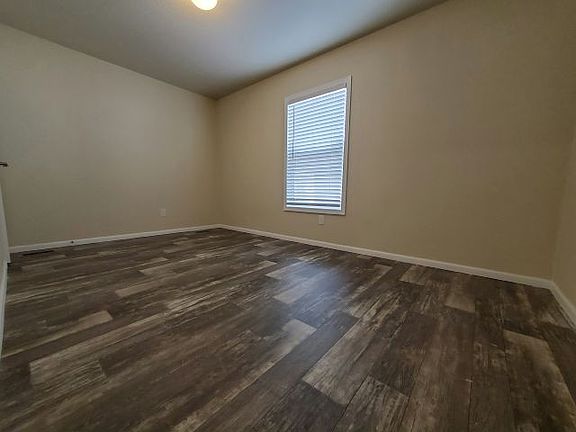 2nd image of 825 N Lamb Blvd #318