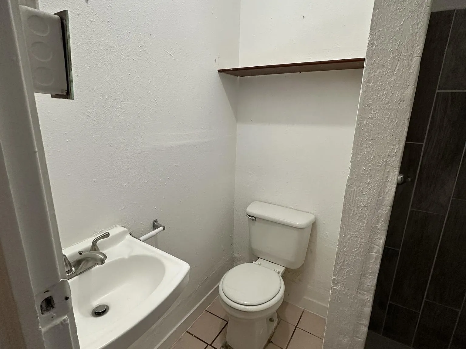 Studio, 500 sqft, $600 — Photo 4