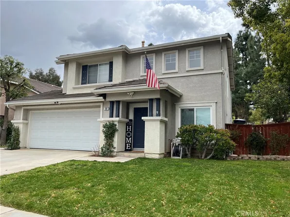 816 Saint James Dr, Corona, CA 92882