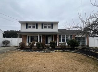 16 Pennsylvania Ave, Stratford, NJ 08084