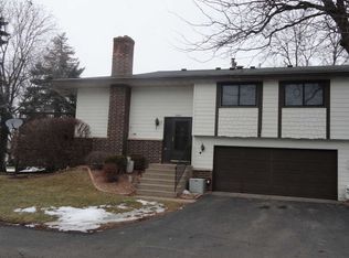 10447 Decatur Cir, Bloomington, MN 55438