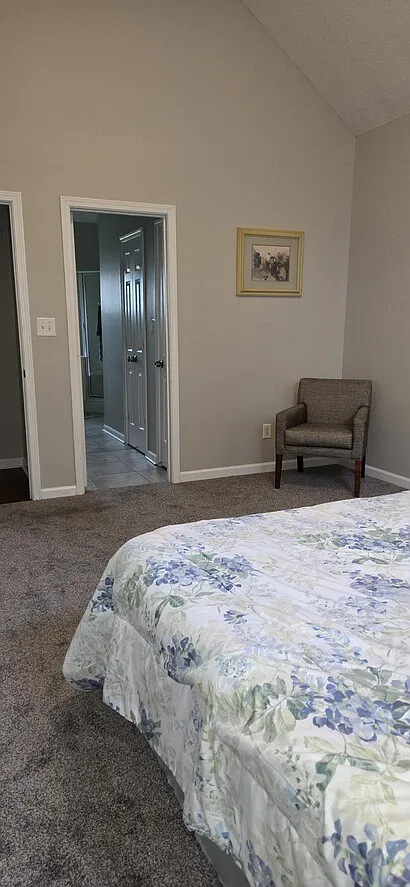 Beautiful brick home in one of Memphis's most desirable neighborhood — Photo 2