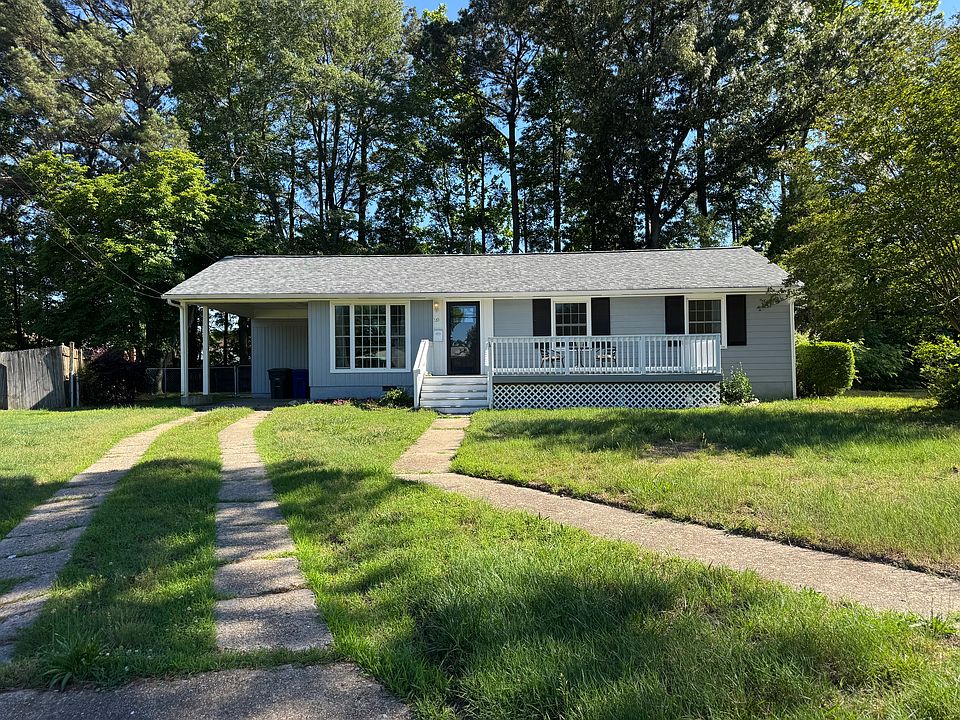 1st image of 20 Lenora Dr