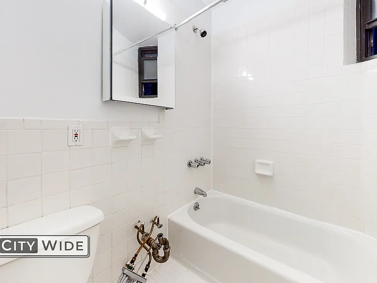 318 E 89th St #3E — Photo 3