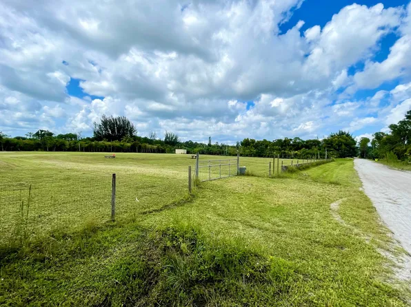 4095 Global Trail, Loxahatchee, FL 33470