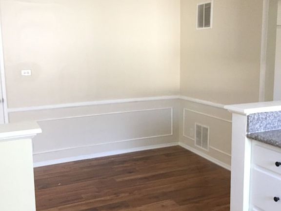 4th image of 3939 Stevely Ave APT 14