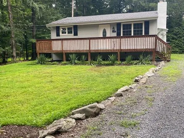 111 Marys Ln, Bartonsville, PA 18321