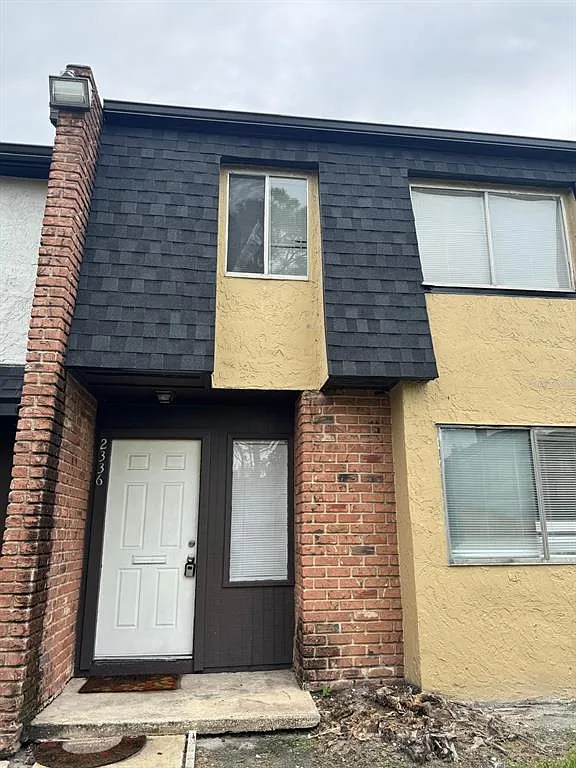 3 bed, 2.5 bath, 1405 sqft, $1,700 — Photo 1
