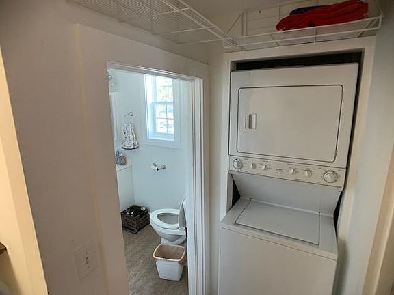 5th image of 413 North St Unit 2