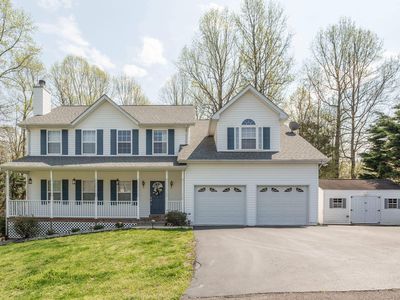 10 Cross Point Dr, Owings, MD, 20736