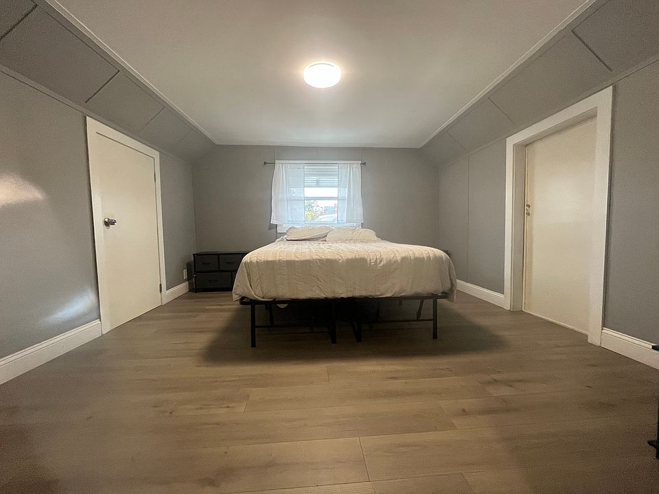 1st image of 12 3rd Ave #3