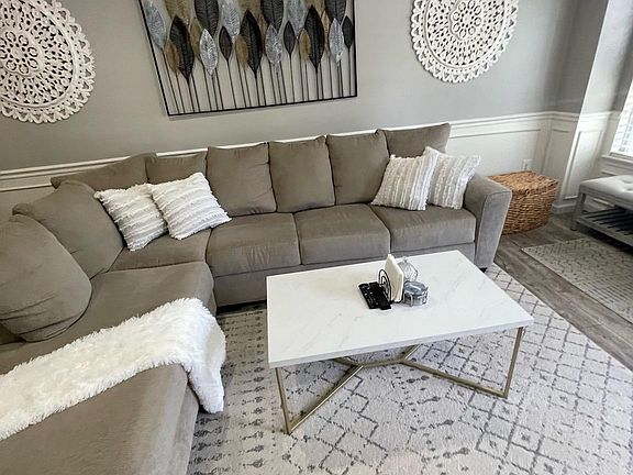 5th image of 1403 Delancey Way