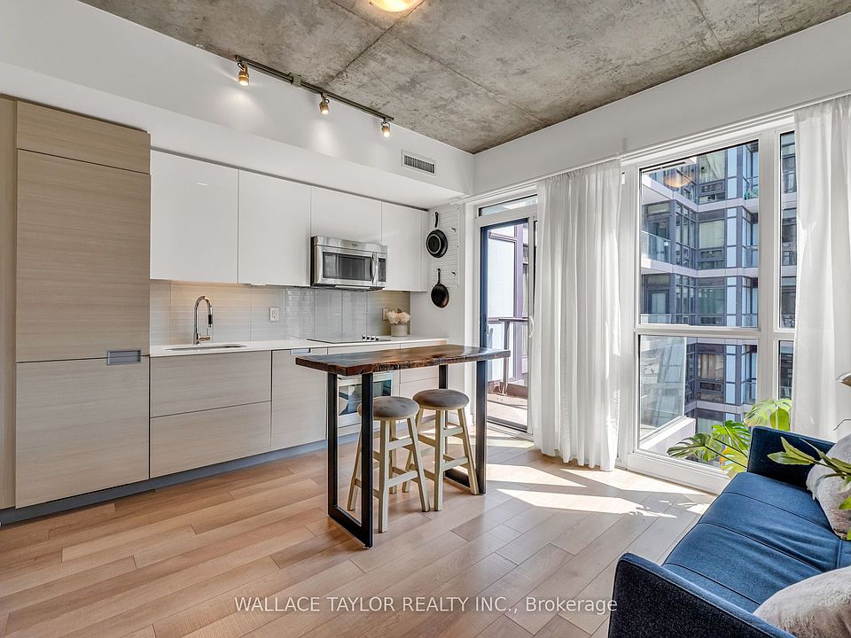 1st image of 210 Simcoe St #1702