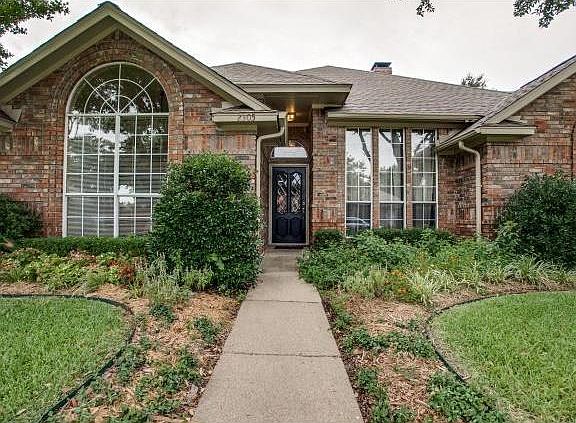 2nd image of 2305 Penrose Dr