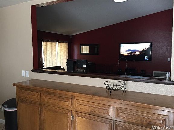 4th image of 2101 Branding Iron Dr