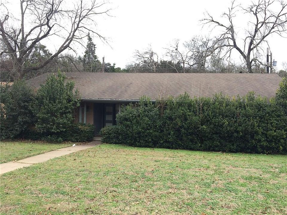 1st image of 325 Brookwood Dr