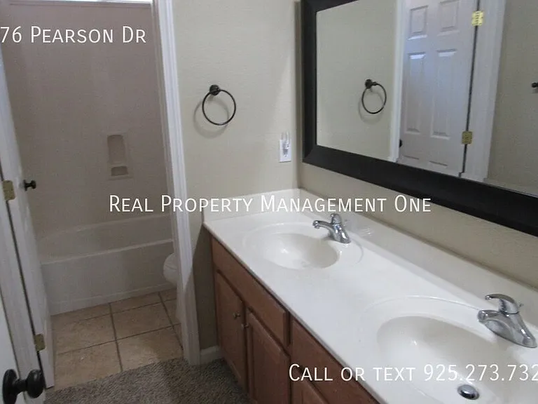 576 Pearson Dr — Photo 30