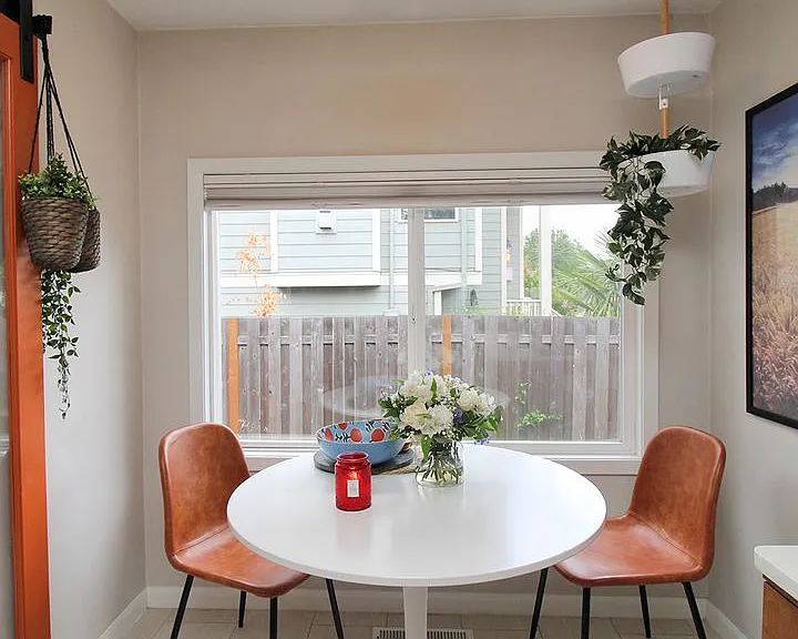 9706 N Van Houten Ave — Photo 10