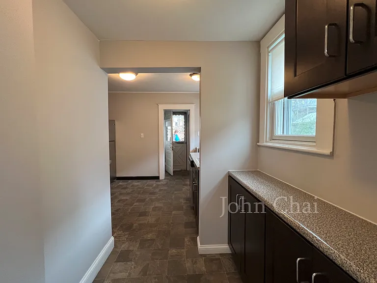 136 Arlington St #1 — Photo 7