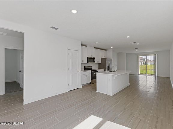3rd image of 248 Links Terrace Blvd
