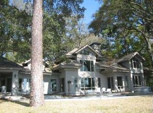 16 Brams Point Rd, Hilton Head Island, SC 29926
