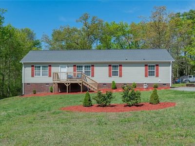 396 Regina Dr, Thomasville, NC, 27360