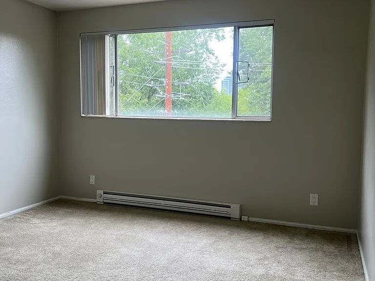 2020 Building — Photo 63