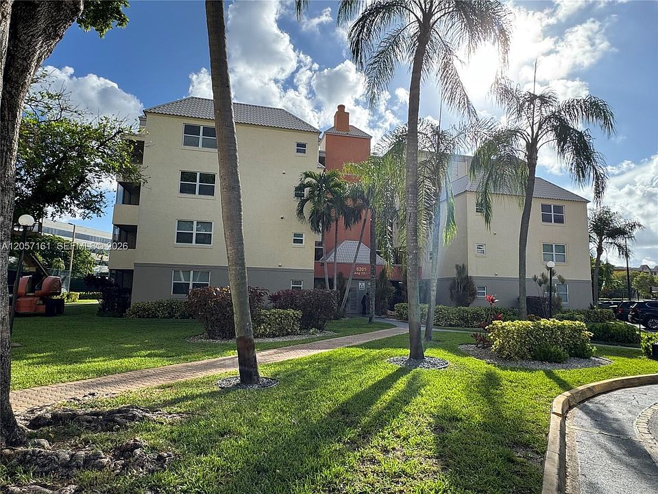1st image of 8205 Lake Dr #401