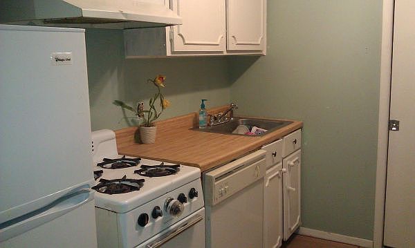 2nd image of 2309 Avalon Ct