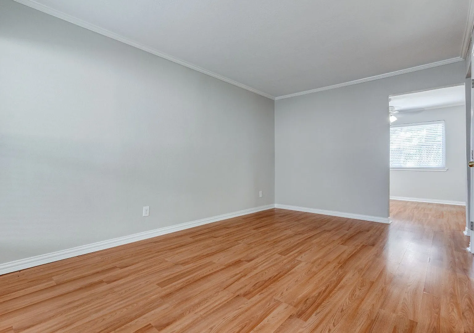 5508 Tremont — Photo 2