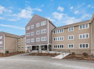 36 Dunham Rd APT 305, Beverly, MA 01915