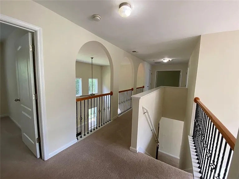 2146 Peach Shoals Cir — Photo 26