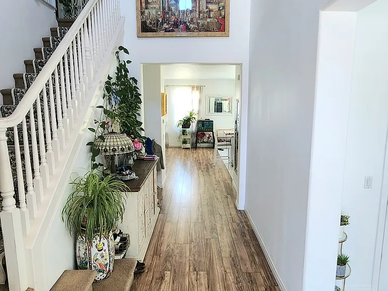 4009 Stable Dr — Photo 3