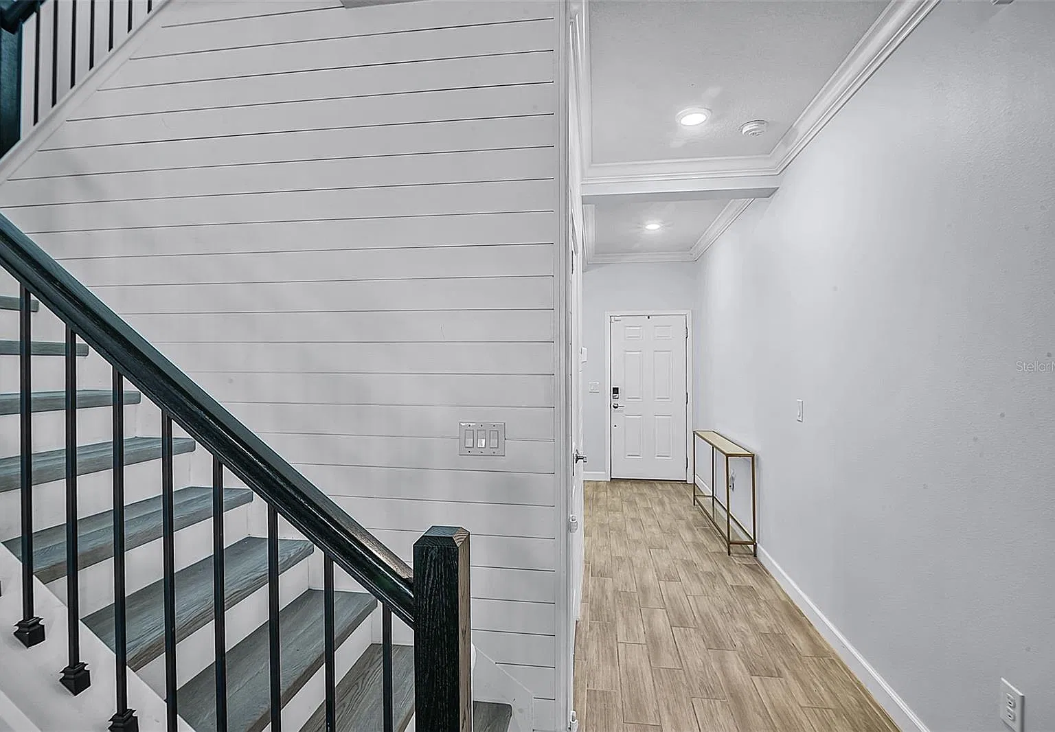 4 bed, 2.5 bath, 2321 sqft, $3,275 — Photo 4
