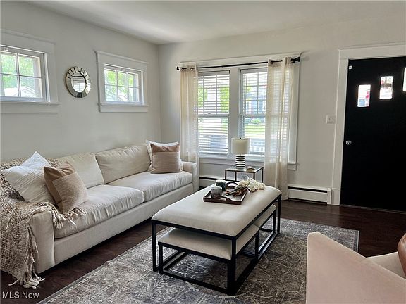 4th image of 4806 Lincoln Ave