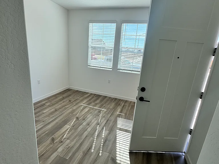 6058 W Flint Way — Photo 10
